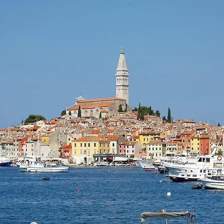 Din Apartment Pula