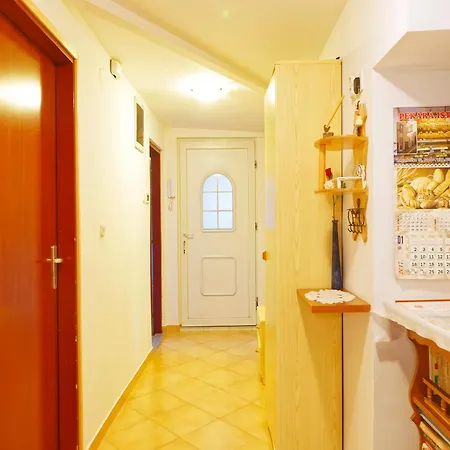 Din Apartmán Pula